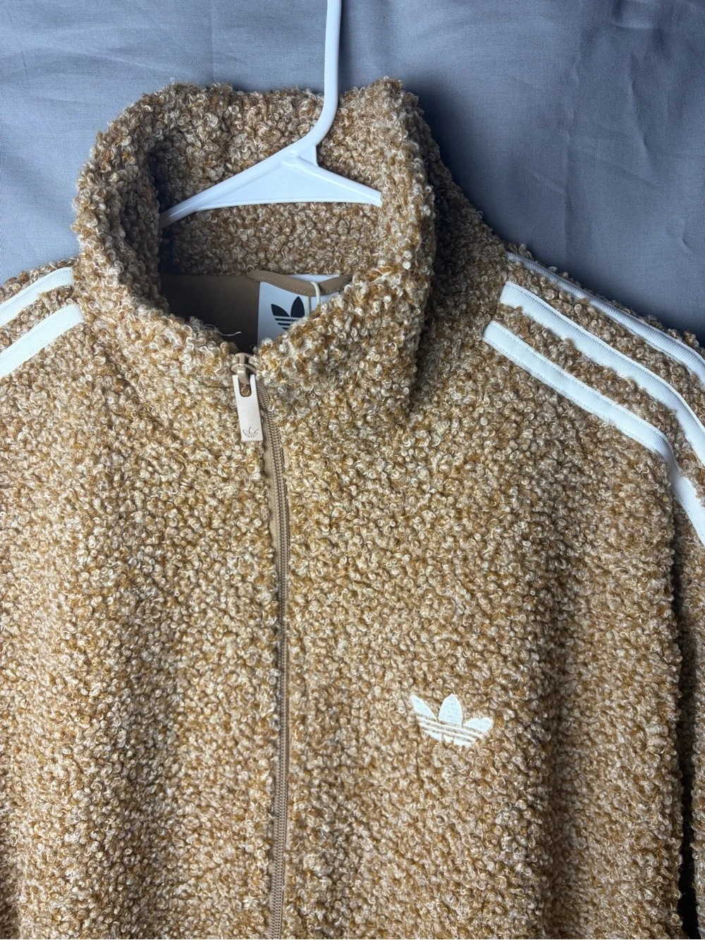 adidas Men’s BOUCLE FB TT brand new Medium